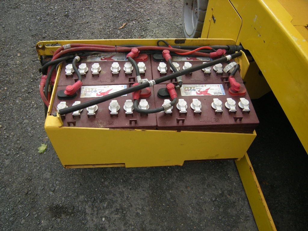 Autobokštelio Genie GS 4047 Scherenarbeitsbühne Genie 14 m: foto 13