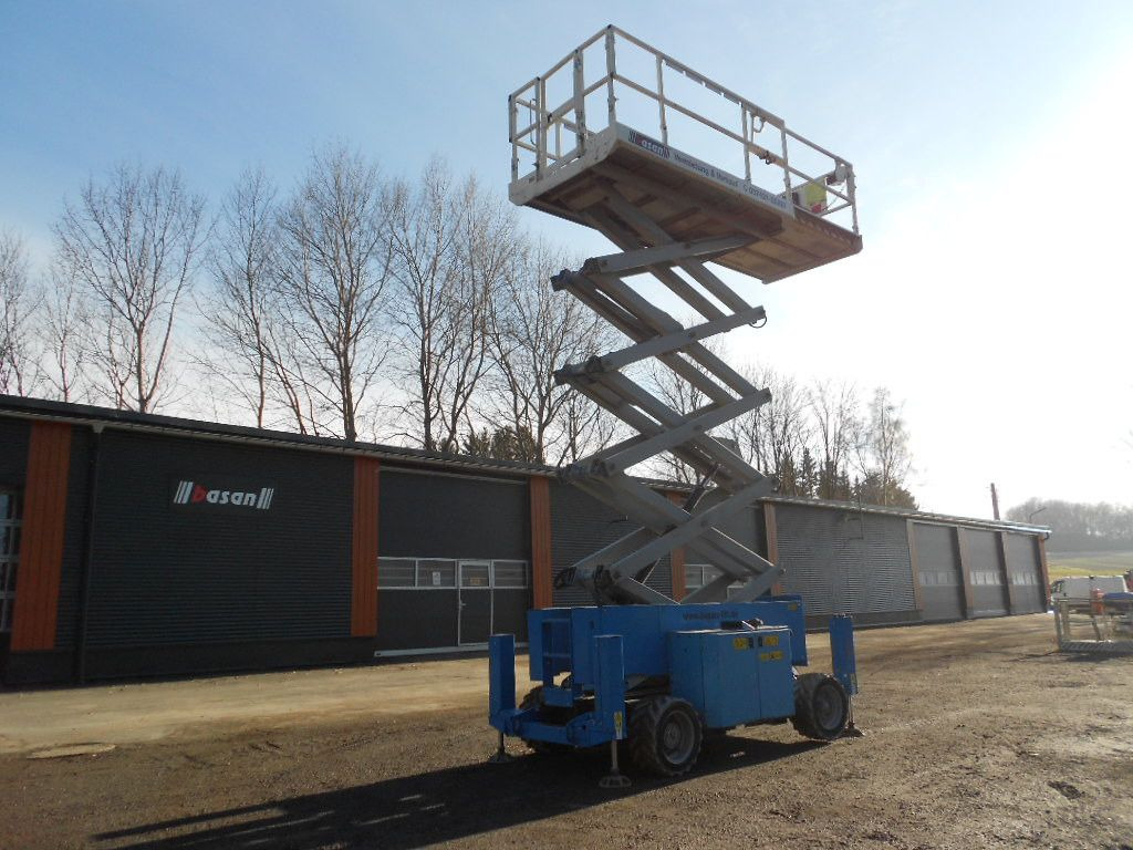 Genie GS4069BE, Hybrid, Stützen, AH 14 m - Žirklinis keltuvas: foto 2 Genie GS4069BE, Hybrid, Stützen, AH 14 m - Žirklinis keltuvas: foto 2