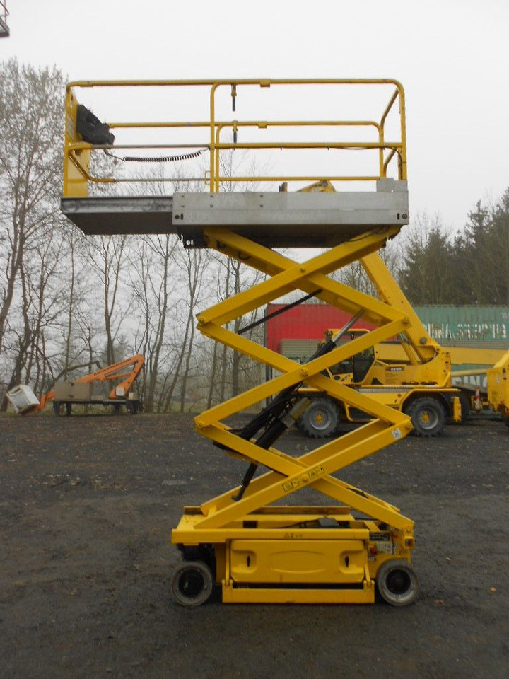 JLG 1930 ES, Scherenarbeitsbühne AH 8 m - Autobokštelio: foto 4 JLG 1930 ES, Scherenarbeitsbühne AH 8 m - Autobokštelio: foto 4