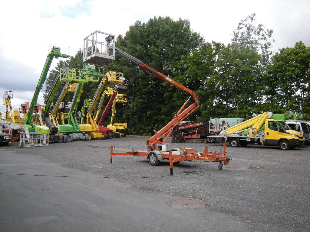 Moog Anhänge Arbeitsbühne, AH 13,5m - Autobokštelio: foto 3 Moog Anhänge Arbeitsbühne, AH 13,5m - Autobokštelio: foto 3