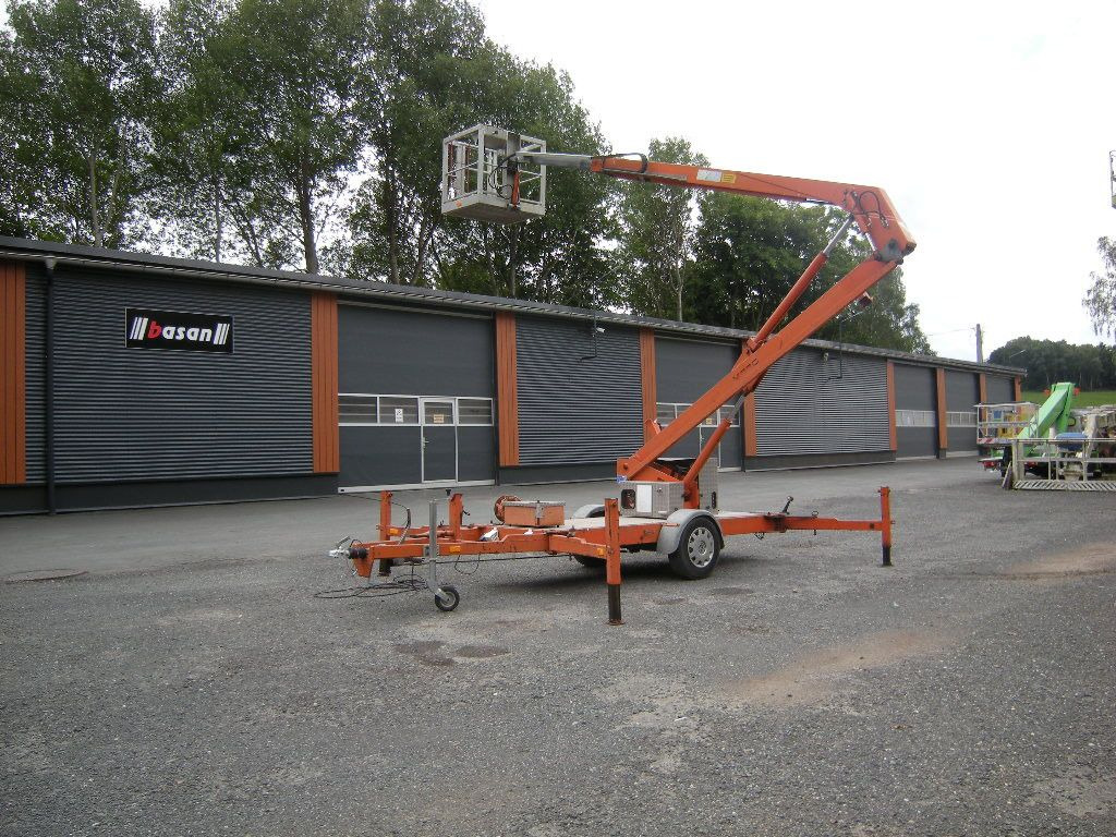 Moog Anhänge Arbeitsbühne, AH 13,5m - Autobokštelio: foto 2 Moog Anhänge Arbeitsbühne, AH 13,5m - Autobokštelio: foto 2