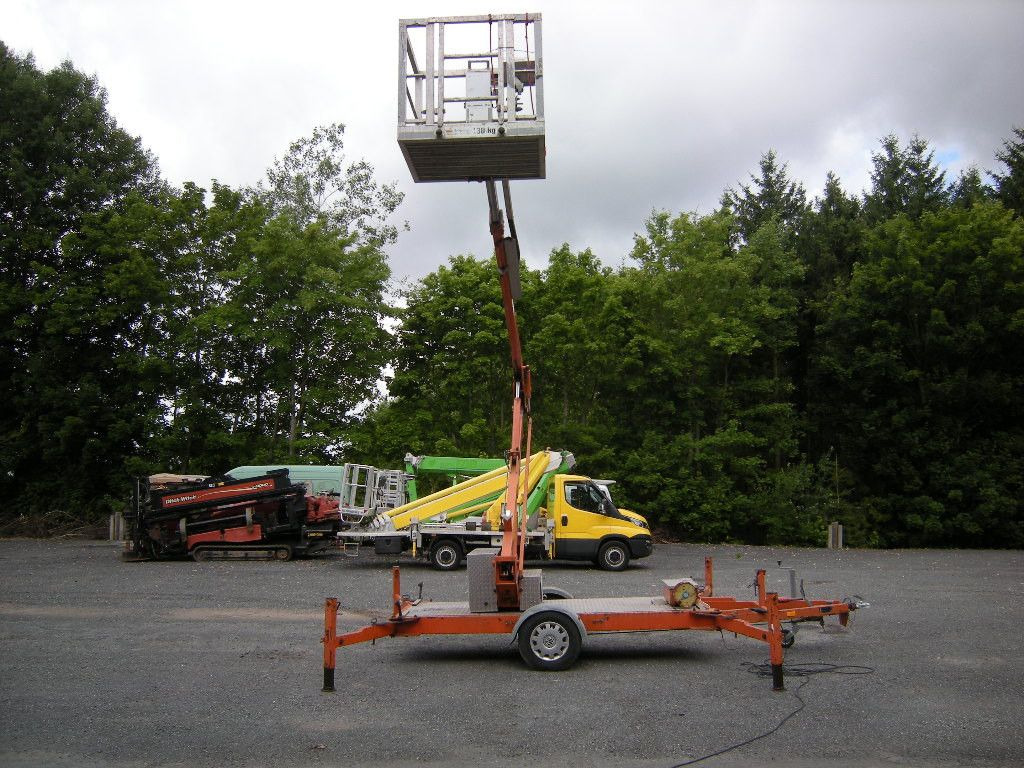 Moog Anhänge Arbeitsbühne, AH 13,5m - Autobokštelio: foto 4 Moog Anhänge Arbeitsbühne, AH 13,5m - Autobokštelio: foto 4