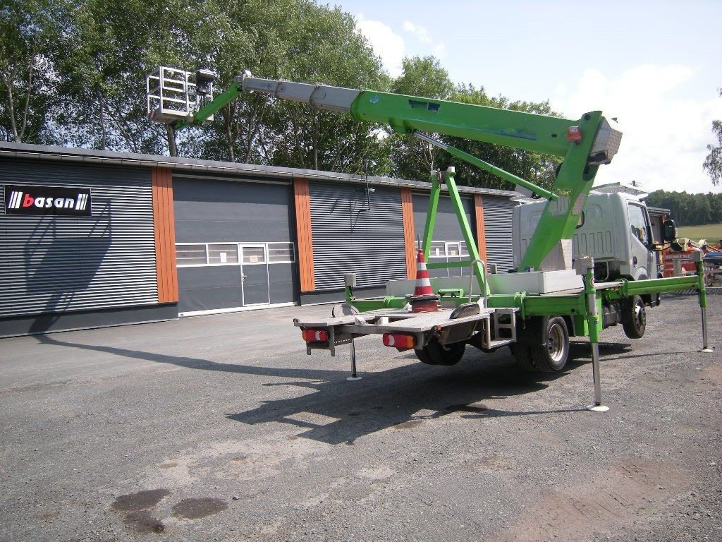Nissan NT400 Cabstar mit Palfinger P210BK, 21m - Autobokštelio: foto 2 Nissan NT400 Cabstar mit Palfinger P210BK, 21m - Autobokštelio: foto 2
