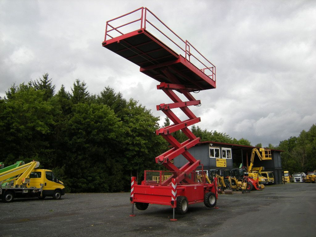 Scherenarbeitsbühne Liftlux SL172-24D4WD,S AH 19 - Autobokštelio: foto 5 Scherenarbeitsbühne Liftlux SL172-24D4WD,S AH 19 - Autobokštelio: foto 5