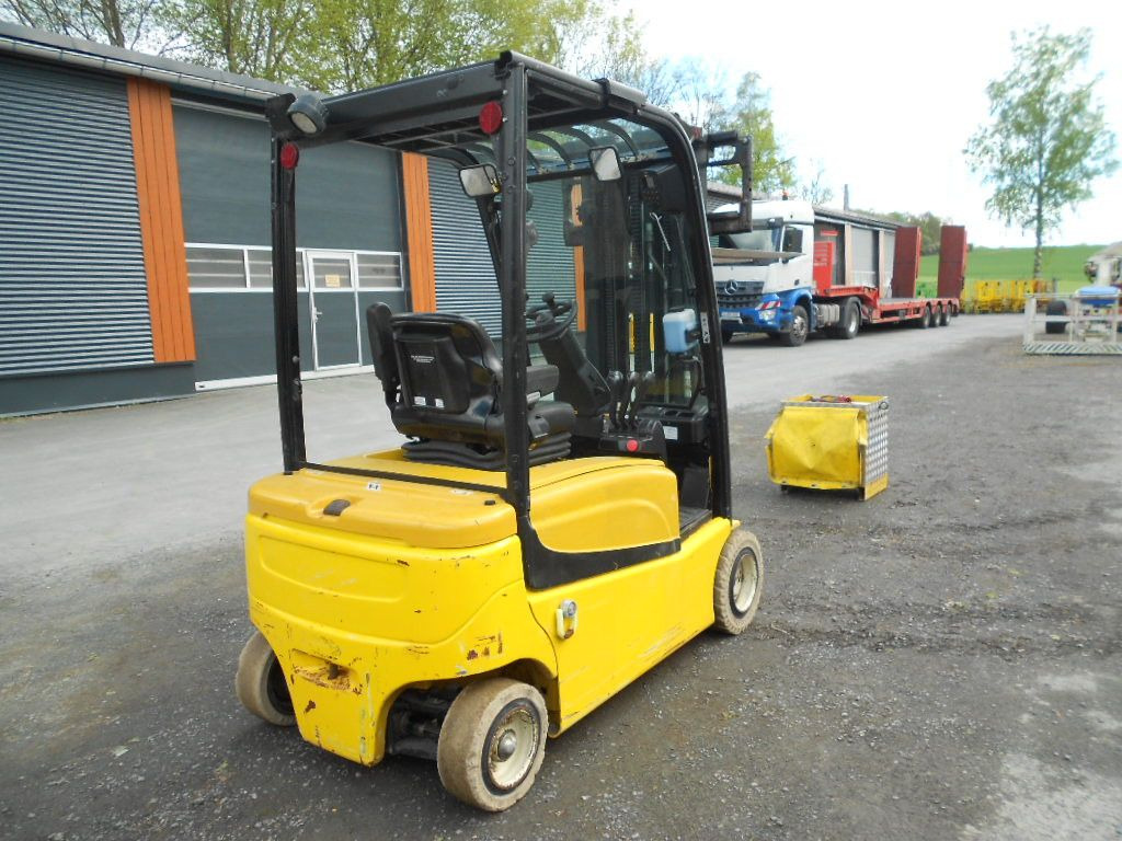 Yale ERP20VF, 2 Tonnen Stapler - Šakinis krautuvas: foto 2 Yale ERP20VF, 2 Tonnen Stapler - Šakinis krautuvas: foto 2