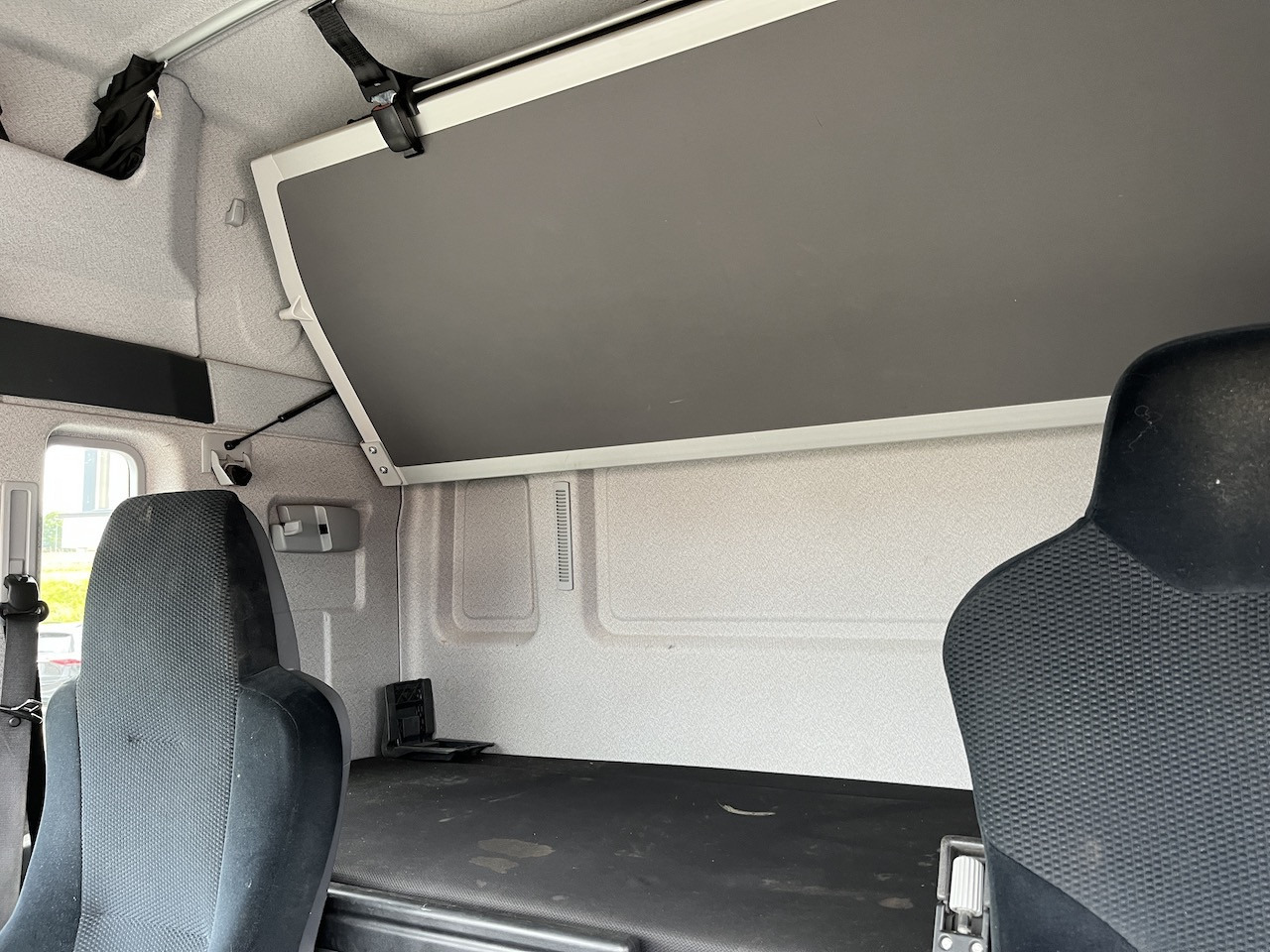 MAN TGL 8.220 4x2 Pritsche AHK - Bortinis automobilis: foto 3 MAN TGL 8.220 4x2 Pritsche AHK - Bortinis automobilis: foto 3