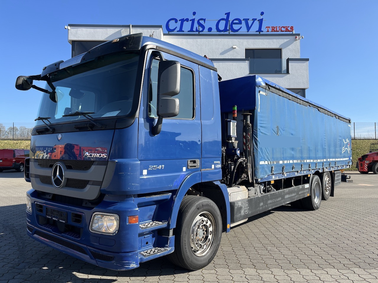 Mercedes-Benz 2541 6x2 Atlas 135.2E Pritsche 8,20 m - Tentinis sunkvežimis, Sunkvežimis su kranu: foto 1 Mercedes-Benz 2541 6x2 Atlas 135.2E Pritsche 8,20 m - Tentinis sunkvežimis, Sunkvežimis su kranu: foto 1