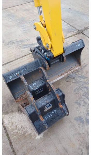Komatsu PC16R-3HS - Mini ekskavatorius: foto 3 Komatsu PC16R-3HS - Mini ekskavatorius: foto 3