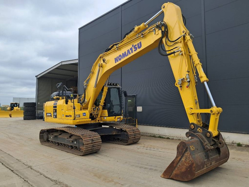 Komatsu PC210LCI-11 - Vikšrinis ekskavatorius: foto 1 Komatsu PC210LCI-11 - Vikšrinis ekskavatorius: foto 1