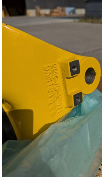 Komatsu PC26MR-3 BRACKET 22K-70-21411 - Rėmas/ Važiuoklė - Statybinė technika: foto 4 Komatsu PC26MR-3 BRACKET 22K-70-21411 - Rėmas/ Važiuoklė - Statybinė technika: foto 4