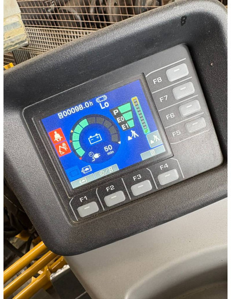 Komatsu PC33E-6 - Mini ekskavatorius: foto 4 Komatsu PC33E-6 - Mini ekskavatorius: foto 4
