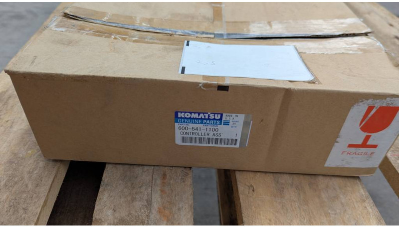 Komatsu PC490LC-11 CONTROLLER ASSY 600-541-1100 - Elektros sistema - Statybinė technika: foto 2 Komatsu PC490LC-11 CONTROLLER ASSY 600-541-1100 - Elektros sistema - Statybinė technika: foto 2