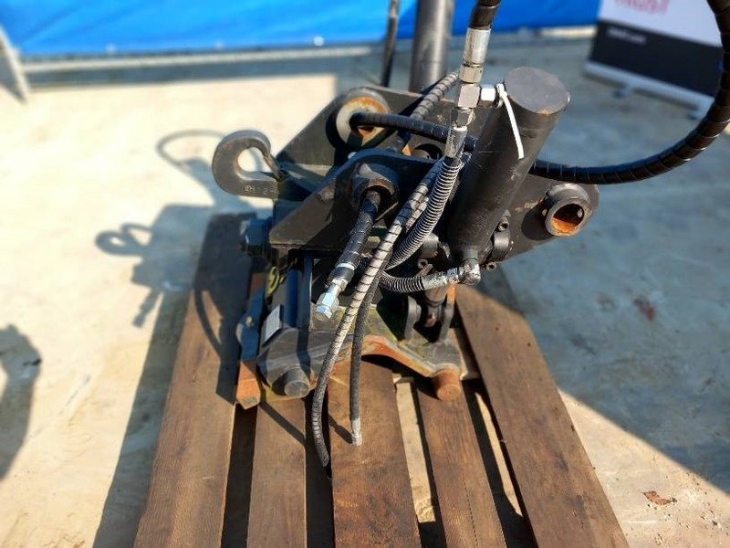 Komatsu PC88MR-8 Tilt Eurosteel - Rototiltas: foto 2 Komatsu PC88MR-8 Tilt Eurosteel - Rototiltas: foto 2