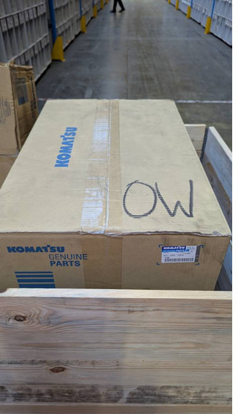 Komatsu WA475-10 - HYDRAULIC PUMP 421-S95-7060 - Hidraulika - Statybinė technika: foto 1 Komatsu WA475-10 - HYDRAULIC PUMP 421-S95-7060 - Hidraulika - Statybinė technika: foto 1