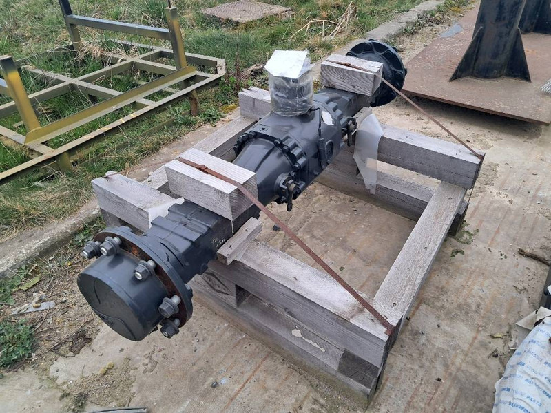 Komatsu WA80M-8E0 FRONT AXLY ASSY 42U-22-51010 - Ašis ir dalys - Statybinė technika: foto 1 Komatsu WA80M-8E0 FRONT AXLY ASSY 42U-22-51010 - Ašis ir dalys - Statybinė technika: foto 1