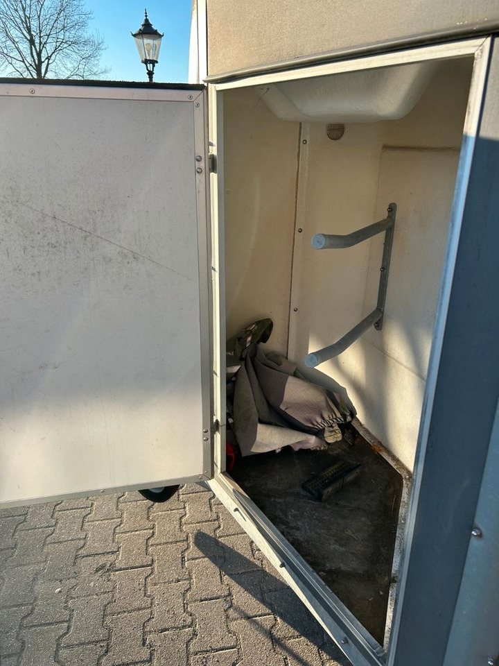 Böckmann Duo mit Sattelkammer - Priekaba žirgams vežti: foto 3 Böckmann Duo mit Sattelkammer - Priekaba žirgams vežti: foto 3