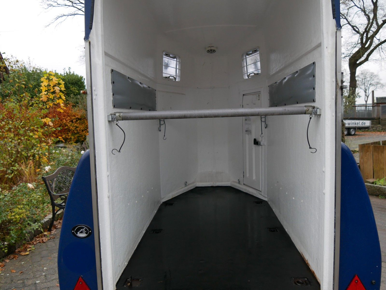 Böckmann Uno schwenkbare Klappe Fohlengitter - Gyvulių pervežimo priekaba: foto 3 Böckmann Uno schwenkbare Klappe Fohlengitter - Gyvulių pervežimo priekaba: foto 3