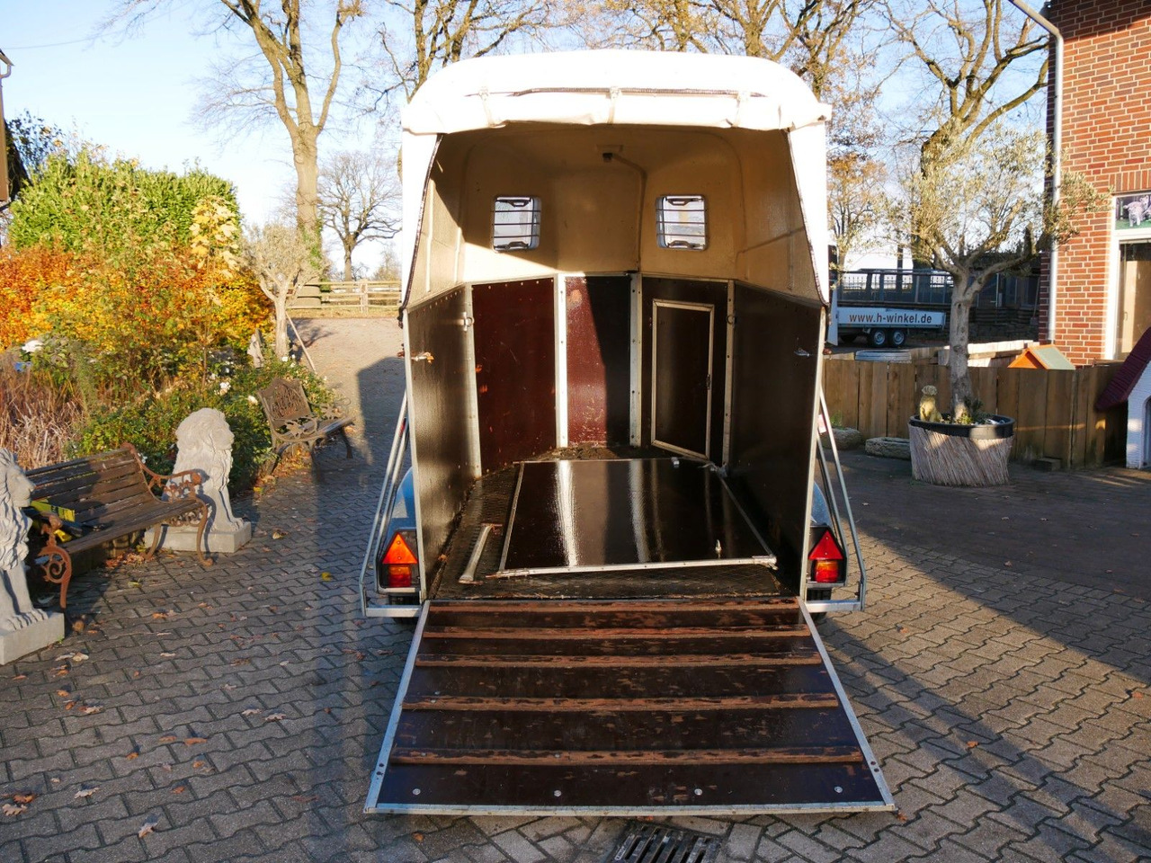 Holz Poly 2 Pferde - Gyvulių pervežimo priekaba: foto 3 Holz Poly 2 Pferde - Gyvulių pervežimo priekaba: foto 3