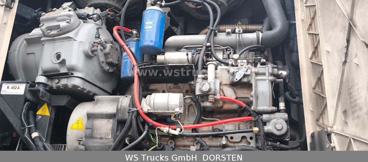 Schmitz Cargobull Kühlauflieger Rohrbahn Hooks | Vector 1850 MT - Furgonas puspriekabė: foto 4 Schmitz Cargobull Kühlauflieger Rohrbahn Hooks | Vector 1850 MT - Furgonas puspriekabė: foto 4