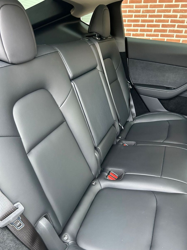 Sedanas Tesla Model Y Hinterradantrieb RWD: foto 41