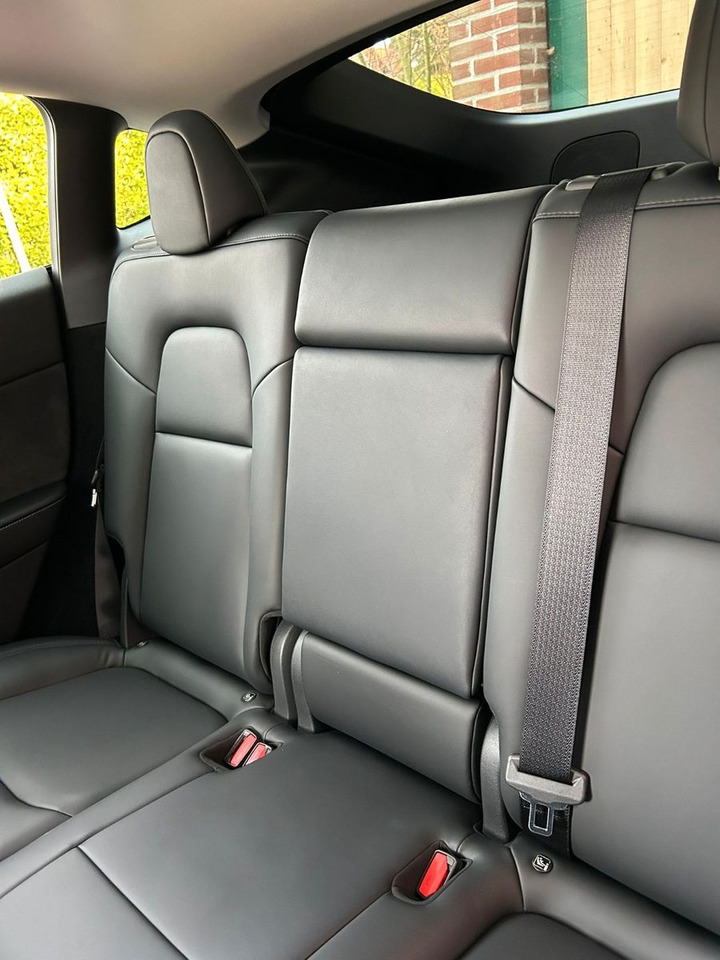 Sedanas Tesla Model Y Hinterradantrieb RWD: foto 21