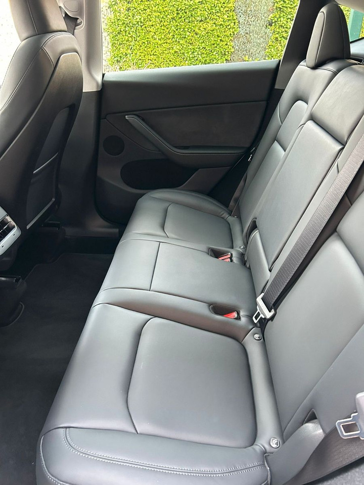 Sedanas Tesla Model Y Hinterradantrieb RWD: foto 23