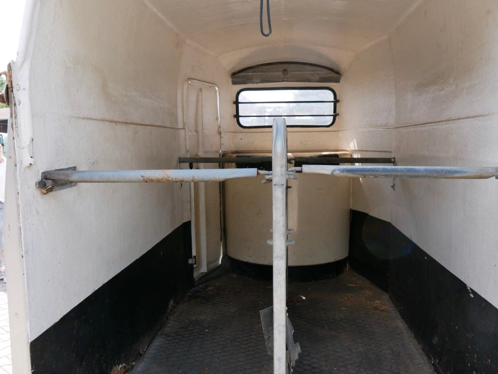 Westfalia Vollpoly 2 Pferde mit Sattelkammer - Priekaba žirgams vežti: foto 3 Westfalia Vollpoly 2 Pferde mit Sattelkammer - Priekaba žirgams vežti: foto 3