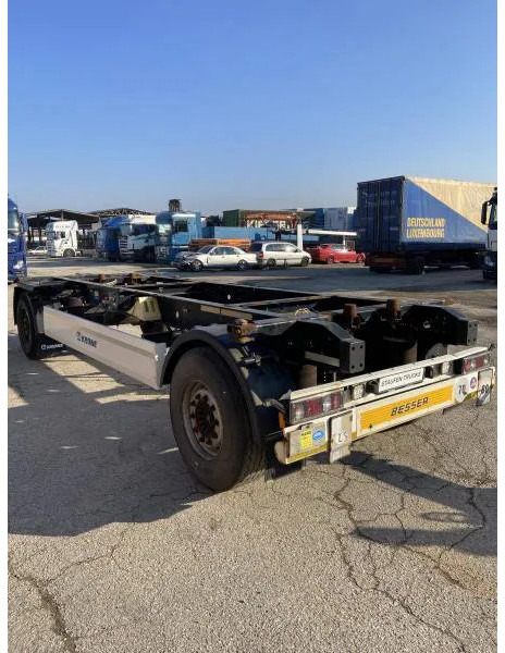 Krone 2- Achs Lafette !! HU/ TÜV NEU !! 2- Achs Lafette !! HU/ TÜV NEU !! - Konteineris-vežimus/ Sukeisti kūną priekaba: foto 5 Krone 2- Achs Lafette !! HU/ TÜV NEU !! 2- Achs Lafette !! HU/ TÜV NEU !! - Konteineris-vežimus/ Sukeisti kūną priekaba: foto 5