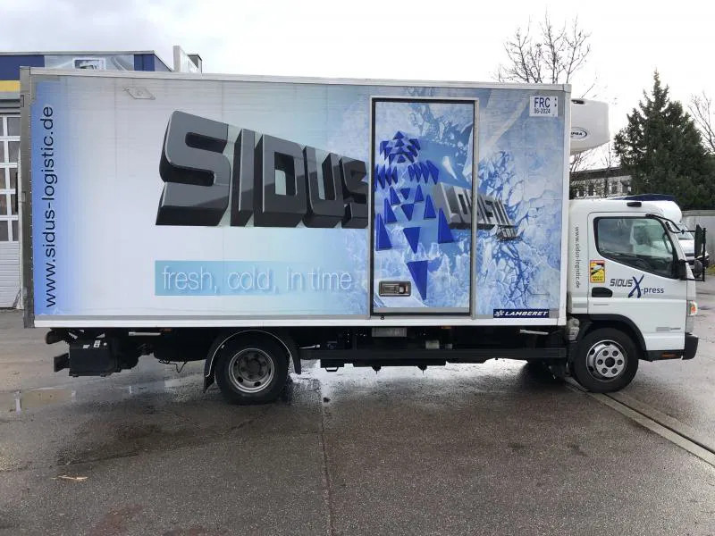 Mitsubishi Fuso 7C18 Tiefkühl E6 Motor NEU! Lamberet - Furgonas šaldytuvas: foto 3 Mitsubishi Fuso 7C18 Tiefkühl E6 Motor NEU! Lamberet - Furgonas šaldytuvas: foto 3