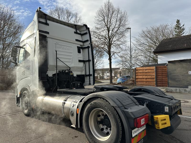 Iveco Stralis S-Way*460*LNG*Retarder*2 Tanks - Vilkikas: foto 4 Iveco Stralis S-Way*460*LNG*Retarder*2 Tanks - Vilkikas: foto 4