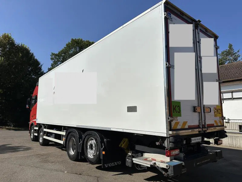 Volvo FH 16 550XL*8x2*Tief Kühlkoffer*ThermoKing*LBW - Refrižeratorius sunkvežimis: foto 3 Volvo FH 16 550XL*8x2*Tief Kühlkoffer*ThermoKing*LBW - Refrižeratorius sunkvežimis: foto 3