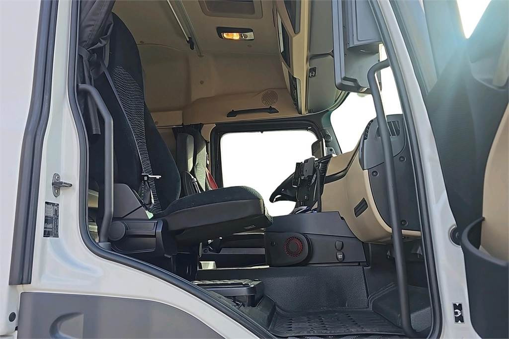 Mercedes-Benz Actros 2553L - Kokosivuaukeva - Furgonas sunkvežimis: foto 5 Mercedes-Benz Actros 2553L - Kokosivuaukeva - Furgonas sunkvežimis: foto 5