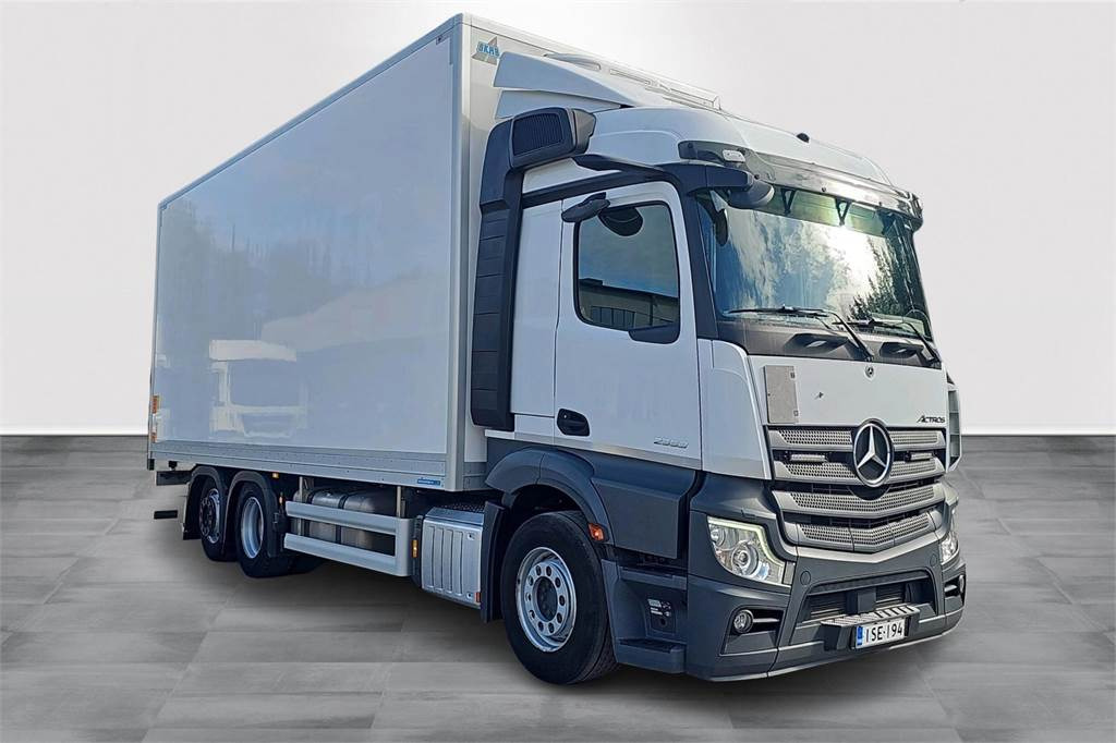 Mercedes-Benz Actros 2553L - Kokosivuaukeva - Furgonas sunkvežimis: foto 3 Mercedes-Benz Actros 2553L - Kokosivuaukeva - Furgonas sunkvežimis: foto 3