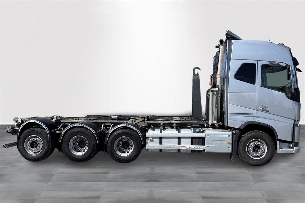Volvo FH 16 650 - Hook-lift sunkvežimis: foto 4 Volvo FH 16 650 - Hook-lift sunkvežimis: foto 4
