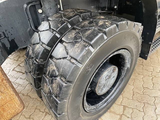 Ekskavatorius su ilga strėle pervežimui šiukšlių Cat MH 3022 IND MIETE / RENTAL (12002178): foto 14