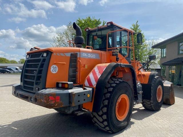 Doosan DL 300-3 (12005349) - Ratinis krautuvas: foto 5 Doosan DL 300-3 (12005349) - Ratinis krautuvas: foto 5