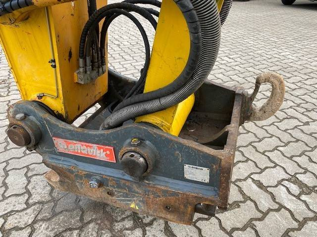 OilQuick (99002377) SW OilQuick OQ 80 - Greita jungtis - Statybinė technika: foto 1 OilQuick (99002377) SW OilQuick OQ 80 - Greita jungtis - Statybinė technika: foto 1