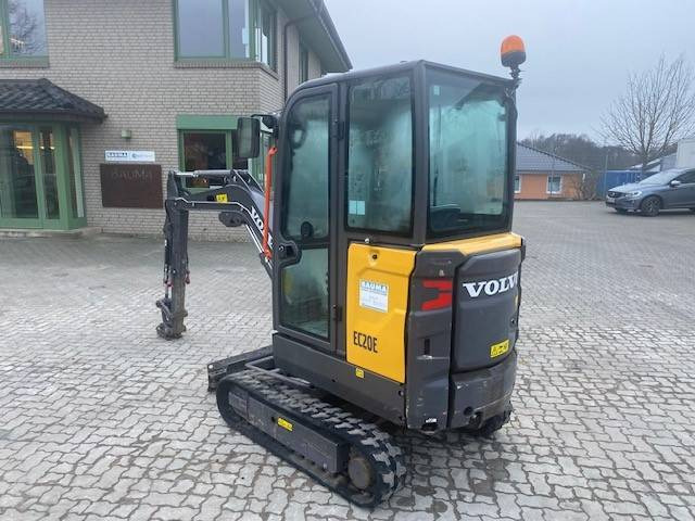 Volvo EC 20 E MIETE / RENTAL (12001805) - Mini ekskavatorius: foto 2 Volvo EC 20 E MIETE / RENTAL (12001805) - Mini ekskavatorius: foto 2