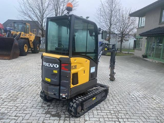 Volvo EC 20 E MIETE / RENTAL (12001805) - Mini ekskavatorius: foto 4 Volvo EC 20 E MIETE / RENTAL (12001805) - Mini ekskavatorius: foto 4
