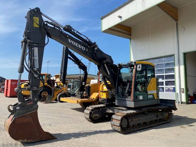 Volvo ECR 145 E L MIETE / RENTAL (12001048) - Vikšrinis ekskavatorius: foto 1 Volvo ECR 145 E L MIETE / RENTAL (12001048) - Vikšrinis ekskavatorius: foto 1