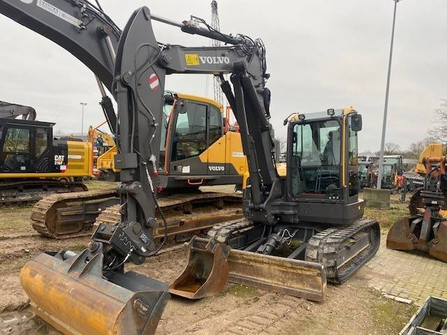 Volvo ECR 88 D X1+X3, VAH MIETE / RENTAL (12002080) - Mini ekskavatorius: foto 1 Volvo ECR 88 D X1+X3, VAH MIETE / RENTAL (12002080) - Mini ekskavatorius: foto 1