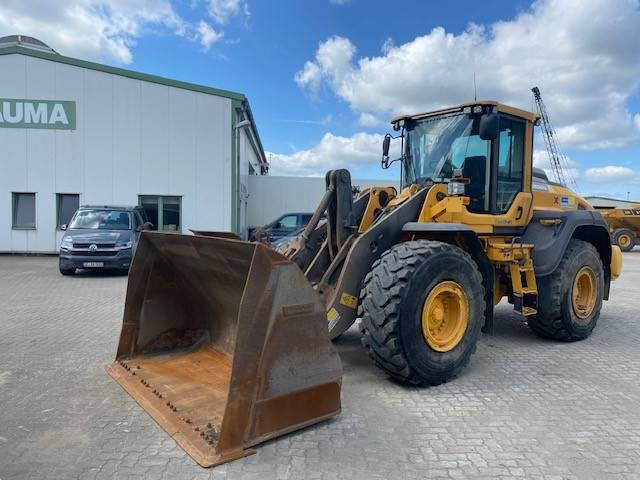 Volvo L 120 H (12005485) - Ratinis krautuvas: foto 1 Volvo L 120 H (12005485) - Ratinis krautuvas: foto 1