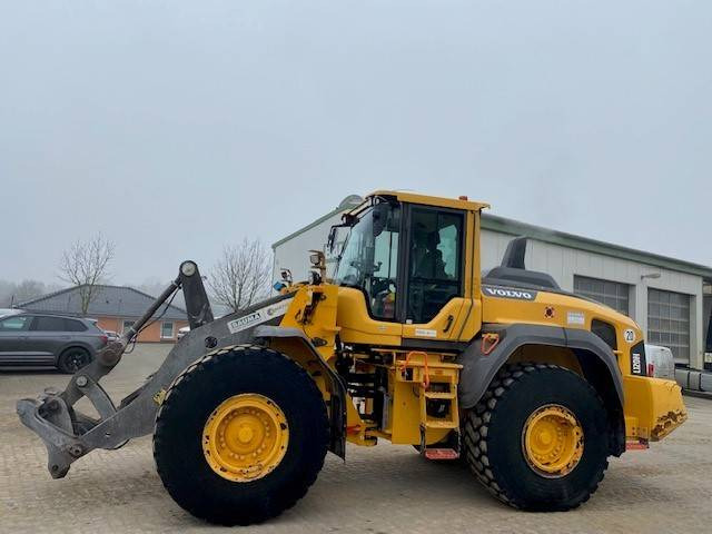 Volvo L 120 H MIETE / RENTAL (12000892) - Ratinis krautuvas: foto 2 Volvo L 120 H MIETE / RENTAL (12000892) - Ratinis krautuvas: foto 2
