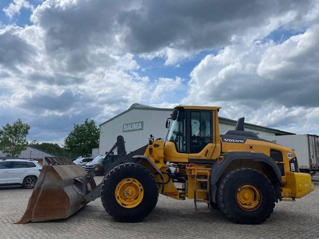 Volvo L 120 H MIETE / RENTAL (12001931) - Ratinis krautuvas: foto 1 Volvo L 120 H MIETE / RENTAL (12001931) - Ratinis krautuvas: foto 1