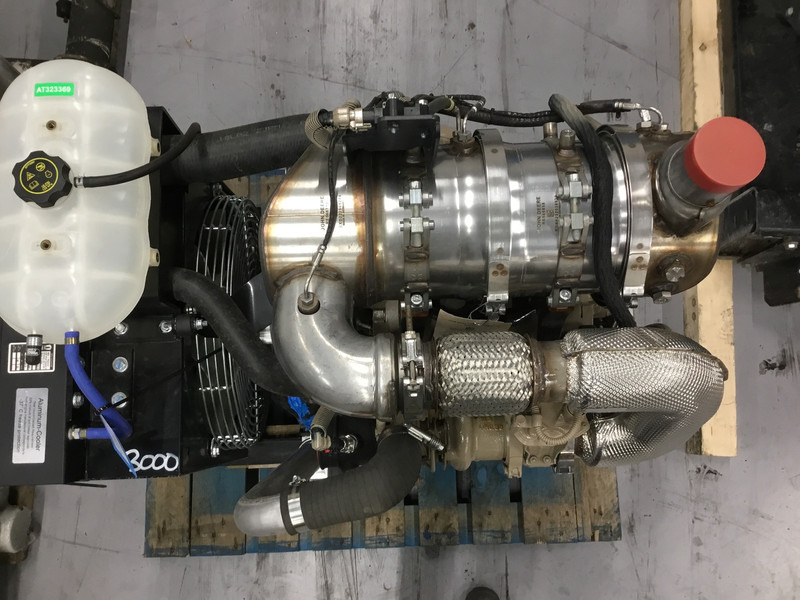 John Deere 3029HFC03 NEW - Variklis: foto 5 John Deere 3029HFC03 NEW - Variklis: foto 5