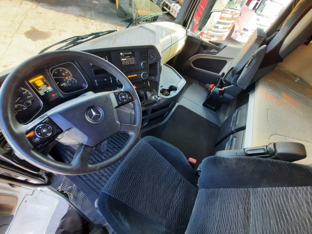 Konteineris-vežimus/ Sukeisti kūną sunkvežimis Mercedes-Benz Actros 1842: foto 6