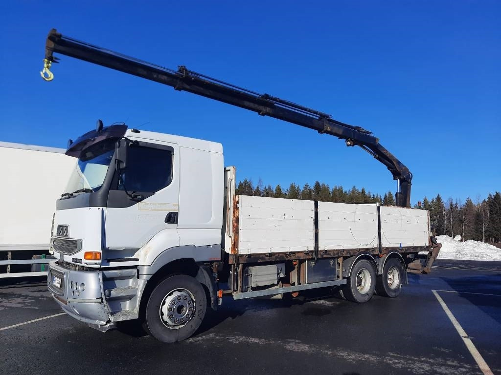 Sisu E12 - Sunkvežimis su kranu: foto 1 Sisu E12 - Sunkvežimis su kranu: foto 1