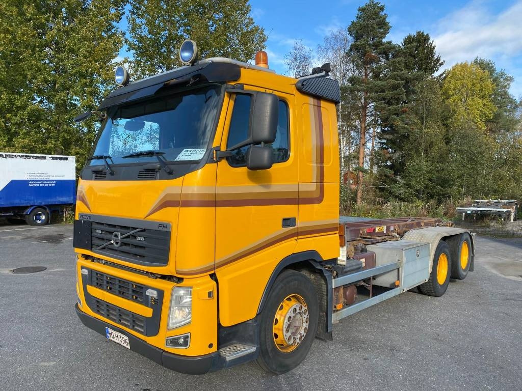 Volvo FH 13 420 - Nuožulnaus pakėlimo ant platformos sunkvežimis: foto 1 Volvo FH 13 420 - Nuožulnaus pakėlimo ant platformos sunkvežimis: foto 1