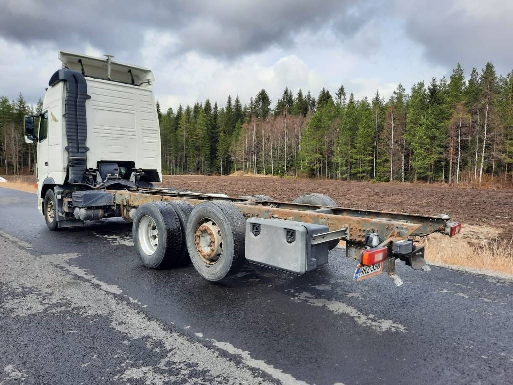 Volvo FH13  - Važiuoklės sunkvežimis: foto 3 Volvo FH13  - Važiuoklės sunkvežimis: foto 3