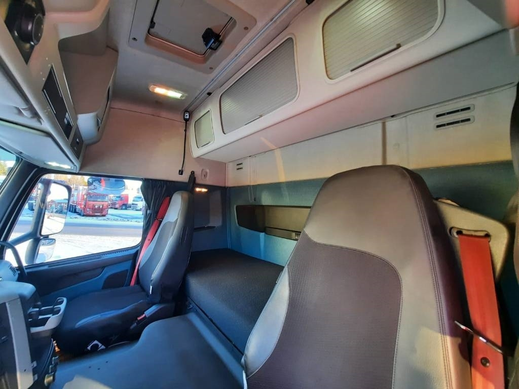 Volvo FM-13 - Konteineris-vežimus/ Sukeisti kūną sunkvežimis: foto 5 Volvo FM-13 - Konteineris-vežimus/ Sukeisti kūną sunkvežimis: foto 5